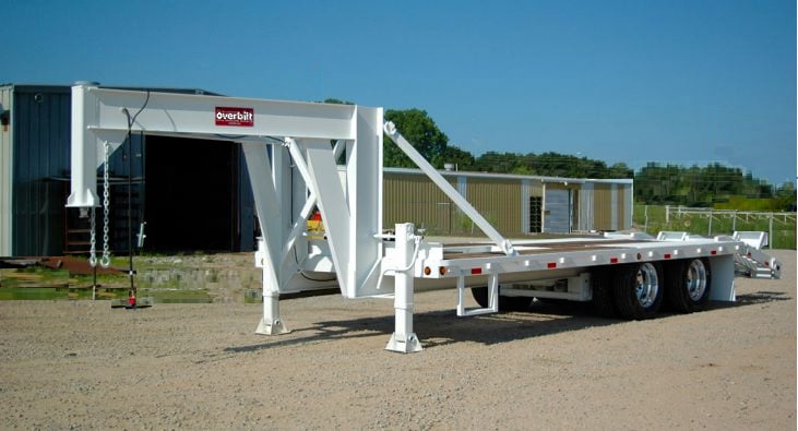 White gooseneck trailer